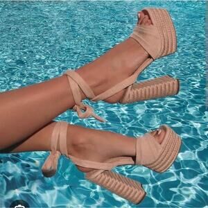 Gianni Bini Shea Leigh Mills Espadrille Platform Heels Lace Up Beige 9.5 NWT